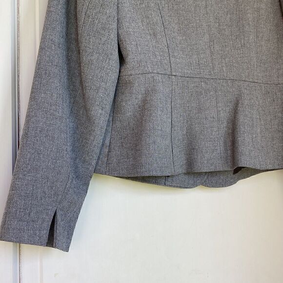 NEW Without Tag Structured Jacket With Peplum By Kasper - Picture 8 of 8